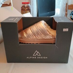 Alpine Design Gold Slippers